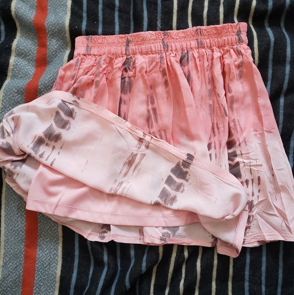 Pink tye dye skirt - Picture 3 of 3